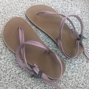 Earthrunners 9.5 - Alphas -Lifestyle laces